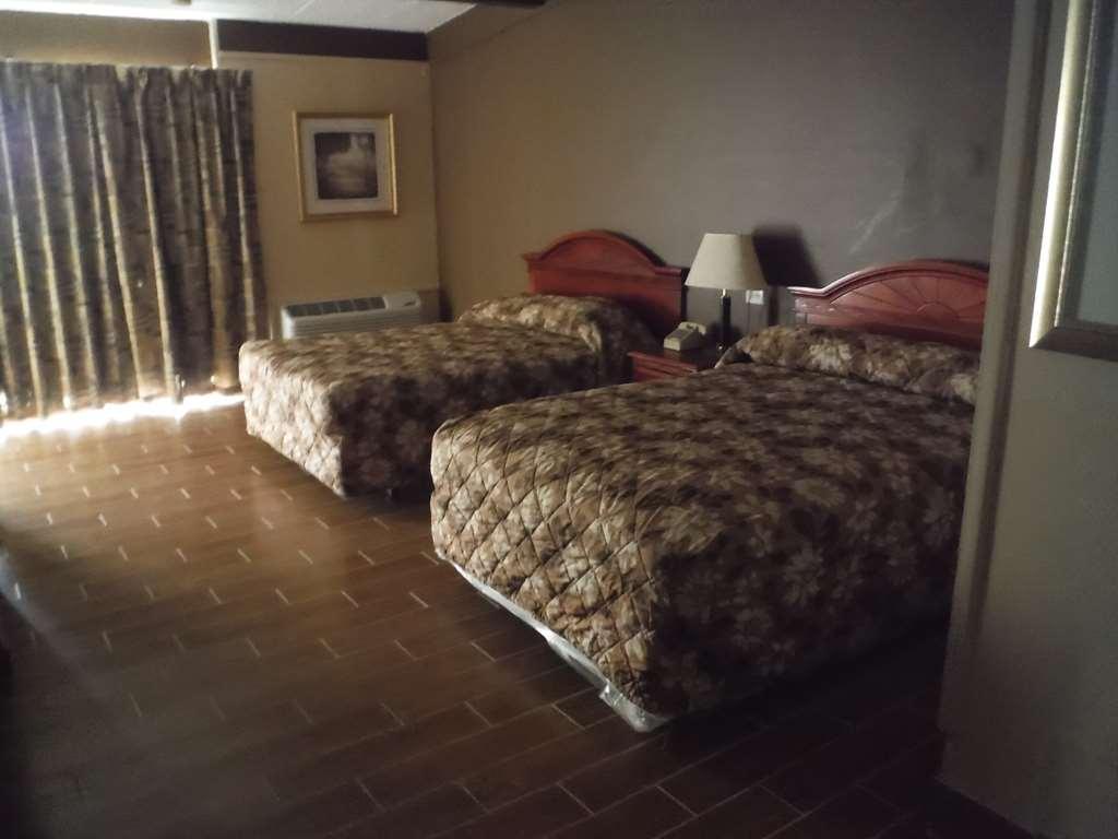 Budgetel Inn & Suites Hotel Grand Rapids Room photo