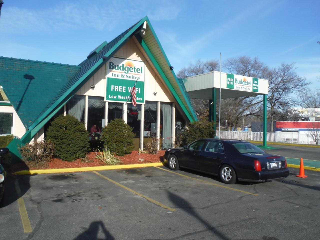 Budgetel Inn & Suites Hotel Grand Rapids Exterior photo